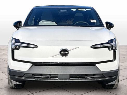 New 2026 Volvo EX30 Ultra w/ Climate Package image 5