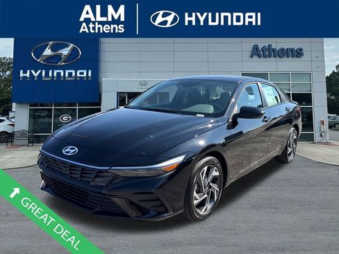 New 2025 Hyundai Elantra SEL image 1