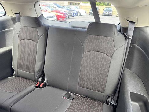 Used 2015 Chevrolet Traverse LT w/ Traveler's Package AWD/4WD image 29