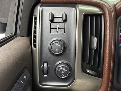 Used 2017 Chevrolet Silverado 3500 High Country w/ Duramax Plus Package image 21