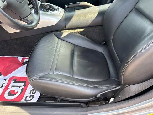 Used 2007 Saturn Sky Red Line image 10