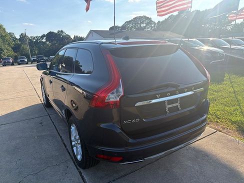Used 2016 Volvo XC60 T5 Premier w/ Protection Package FWD image 11