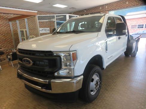 Used 2022 Ford F350 XL w/ Power Equipment Group AWD/4WD image 86