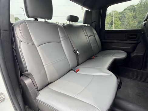 Used 2023 RAM 2500 Tradesman w/ Chrome Appearance Group AWD/4WD image 40