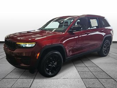 Used 2024 Jeep Grand Cherokee Altitude