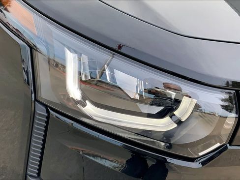 New 2026 Jeep Cherokee Limited image 13