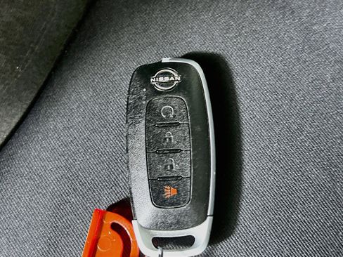 Used 2024 Nissan Pathfinder SV FWD image 36