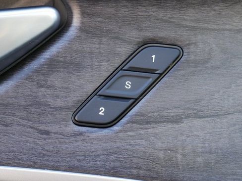 Used 2023 Jeep Grand Cherokee 4WD 4xe image 25