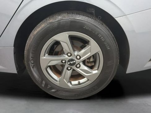 Used 2023 Kia K5 LXS FWD image 28