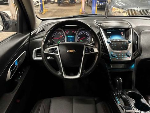 Used 2017 Chevrolet Equinox LT AWD/4WD image 18