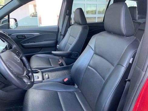 Used 2023 Honda Passport EX-L image 10