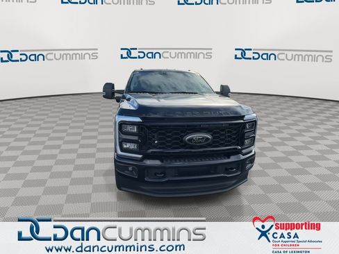 New 2026 Ford F250 XLT w/ XLT Premium Package AWD/4WD image 3