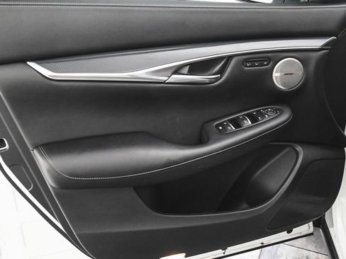 Used 2024 INFINITI QX50 Sport image 8