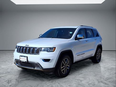 Used 2020 Jeep Grand Cherokee Limited w/ Luxury Group II image 3