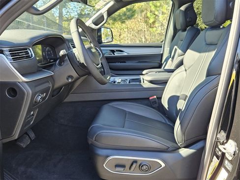 New 2025 Jeep Wagoneer Series II image 10