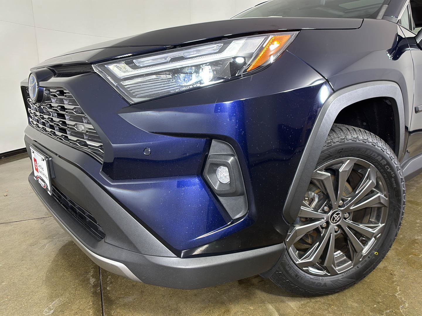 Used 2023 Toyota RAV4 Limited AWD/4WD image 5