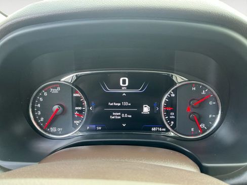 Used 2023 GMC Acadia SLT w/ Technology Package image 23