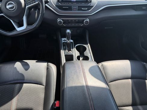 Used 2024 Nissan Altima 2.5 SR FWD image 18