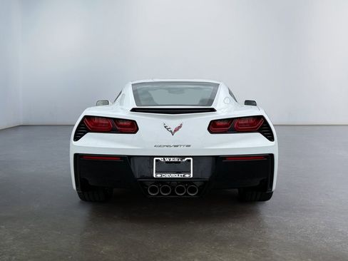 Used 2018 Chevrolet Corvette Stingray Coupe w/ 1LT RWD image 4