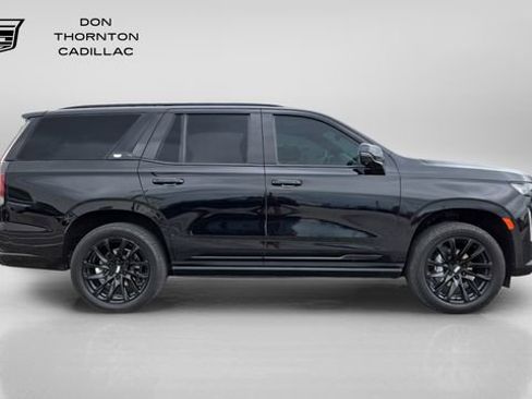 Used 2021 Cadillac Escalade Sport Platinum w/ LPO, ONYX Package AWD/4WD image 6