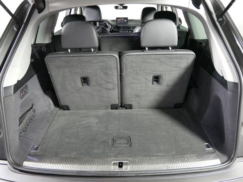 Used 2018 Audi Q7 3.0T Prestige w/ Prestige Package image 18