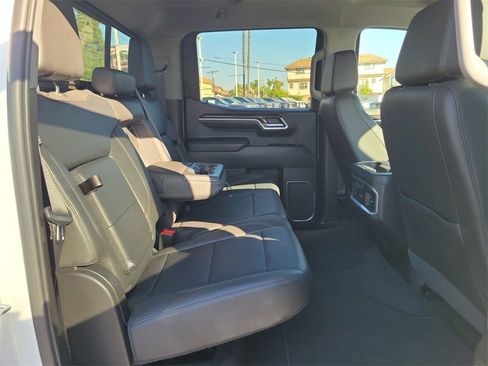 Certified 2022 GMC Sierra 1500 SLT w/ SLT Premium Plus Package image 26