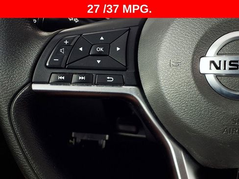 Used 2022 Nissan Altima 2.5 SV image 19