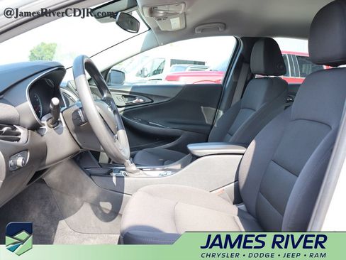 Used 2024 Chevrolet Malibu LT FWD image 22