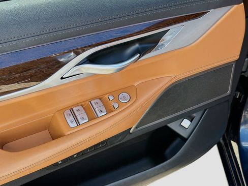 Used 2020 BMW 740i w/ Premium Package image 23