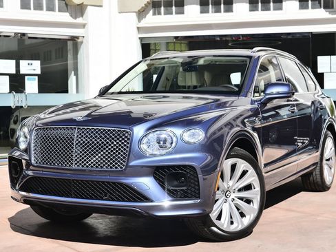 Used 2021 Bentley Bentayga AWD/4WD image 9
