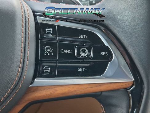 Used 2022 Jeep Grand Cherokee L Summit AWD/4WD image 23