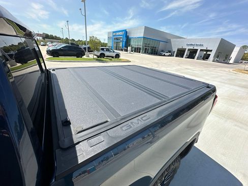 Used 2019 GMC Sierra 1500 AT4 w/ AT4 Premium Package AWD/4WD image 11