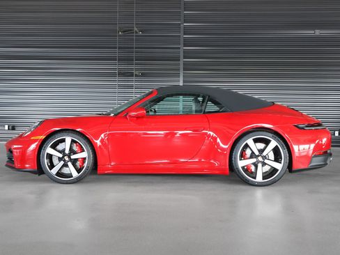New 2026 Porsche 911 Carrera S RWD image 2