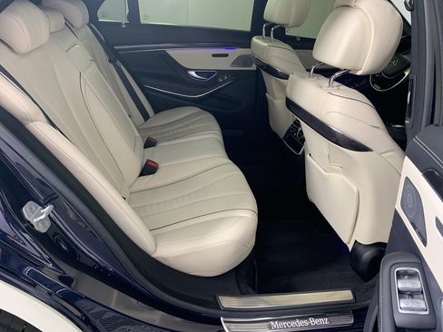 Used 2015 Mercedes-Benz S 550 Sedan image 40
