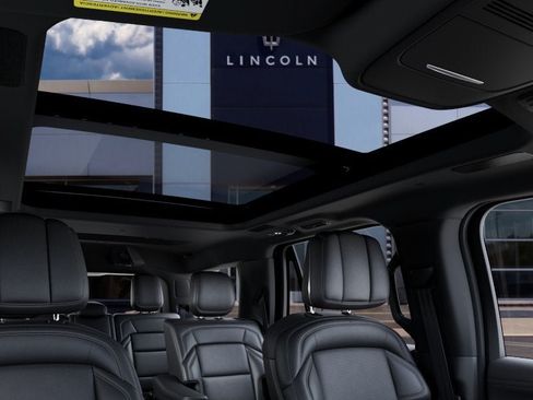 New 2027 Lincoln Navigator Reserve w/ Jet Appearance Package AWD/4WD image 22