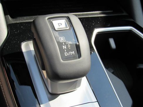 New 2025 Mitsubishi Outlander SEL image 21