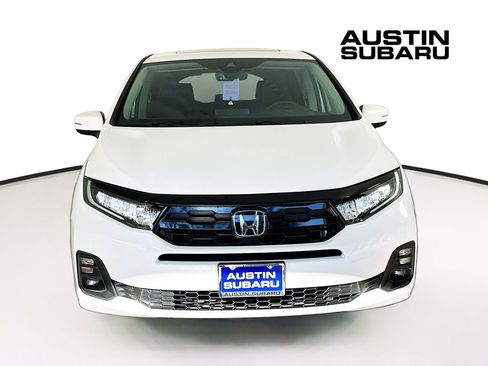 Used 2025 Honda Odyssey Touring image 2