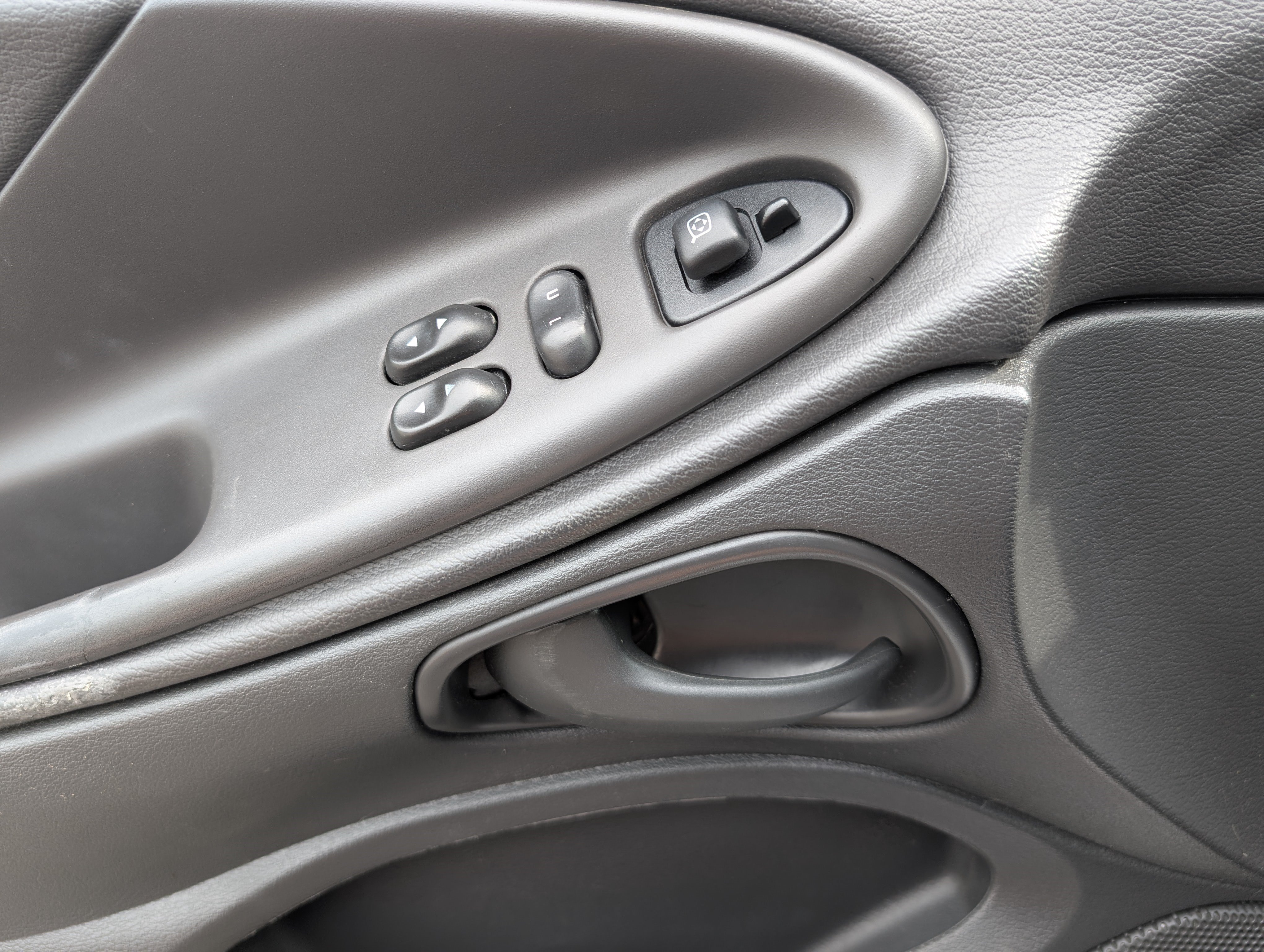 Used 2001 Ford Mustang Cobra RWD image 14