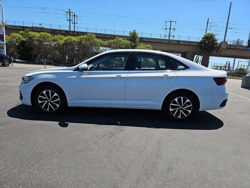 Used 2024 Volkswagen Jetta S FWD image 8