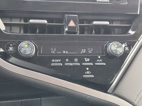 Used 2023 Toyota Camry LE FWD image 14