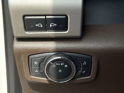 Used 2019 Ford F250 King Ranch w/ King Ranch Ultimate Package AWD/4WD image 27