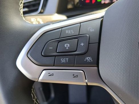 New 2026 Volkswagen Atlas Cross Sport SE w/ Panoramic Sunroof Package image 29