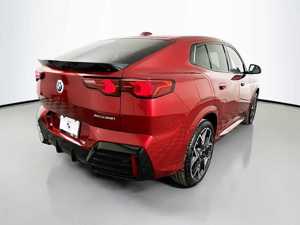 Used 2026 BMW X2 xDrive28i w/ Technology Package AWD/4WD image 5
