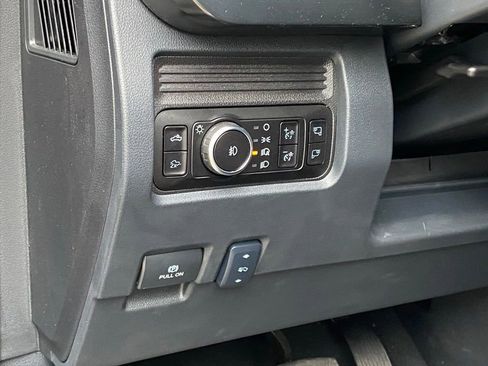 Used 2025 Ford F250 Lariat w/ Chrome Package AWD/4WD image 12