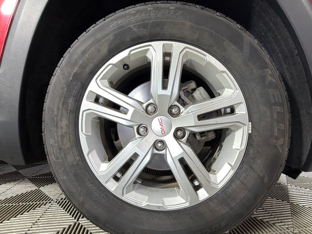Used 2020 GMC Terrain SLE FWD image 36