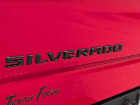 New 2026 Chevrolet Silverado 1500 Custom Trail Boss w/ LPO, Dark Essentials Package AWD/4WD image 6