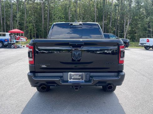 Used 2023 RAM 1500 Laramie AWD/4WD image 6
