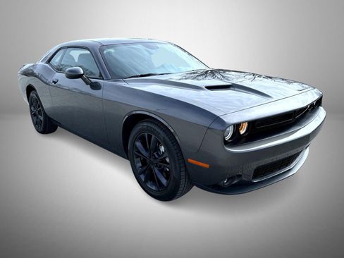Used 2023 Dodge Challenger SXT w/ Blacktop Package image 3