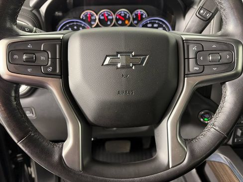 Used 2021 Chevrolet Silverado 1500 LT Trail Boss AWD/4WD image 16