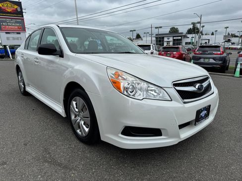 Used 2010 Subaru Legacy 2.5i AWD/4WD image 3